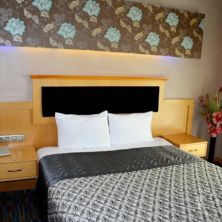 Hotel Garden 3*